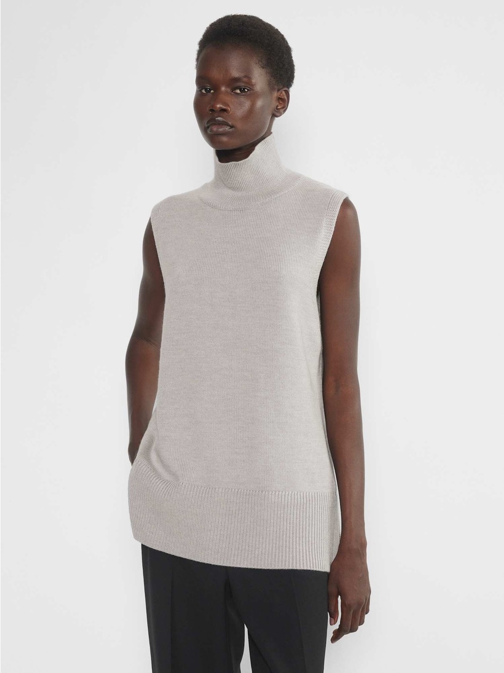 Babaton
Successor Merino Wool Sleeveless Turtleneck Size M